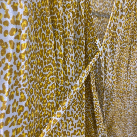 Diane Von Furstenberg Animal Print Wrap Dress - Picture 4 of 7